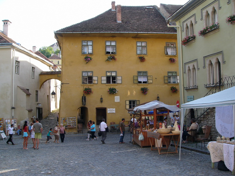 2006-08-21 15-34-31.JPG - 2006-08-U-RO>Sighisoara